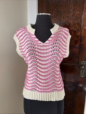 Melrose and Market New Cream and Pink Knit Wave-Pattern Sweater Vest Crochet